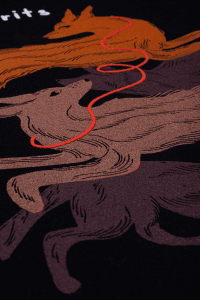 Camiseta Negra Bound by the Thread - Imagen 5