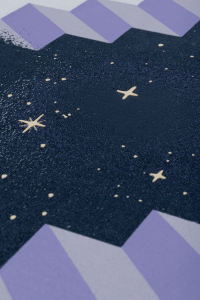 Camiseta Dual Realms Crema - Imagen 4